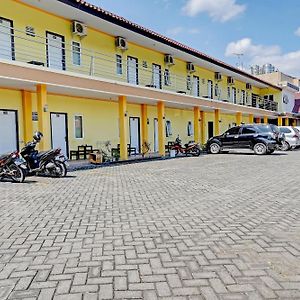 SPOT ON 90622 Hotel Galaksi